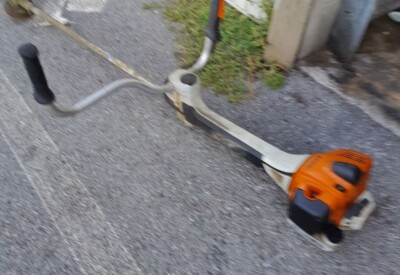 Location Débroussailleuse Stihl à Peille