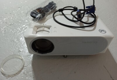 Location Location vidéoprojecteur Full HD HDMI VGA compatible PC MAC USB PS4 PS5 à Toulouse