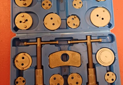Location Repousse piston Autre à Saint-Nectaire