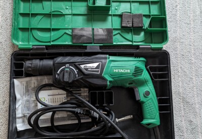 Location Perforateur électrique Hikoki à Groslay