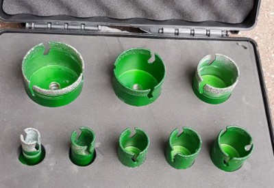 Location Coffret trépans – foret diamant 8 pièces (20, 25, 32, 35, 40, 50, 60, 68 mm – m14) à Neuville-sur-Saône