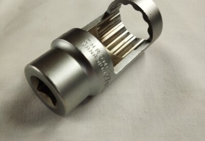 Location Douille 27 injecteur Autre à Serville