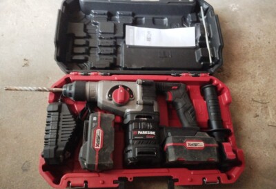 Location Perforateur burineur sans fils électrique Autre à Serville