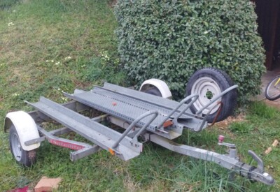 Location Remorque porte moto Moins de 750kg Autre à Pont-de-Chéruy