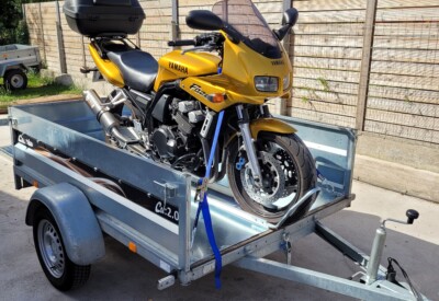 Location Remorque porte moto Moins de 750kg Autre à Ouches
