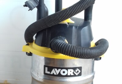 Location Aspirateur de chantier électrique Autre à Varzay