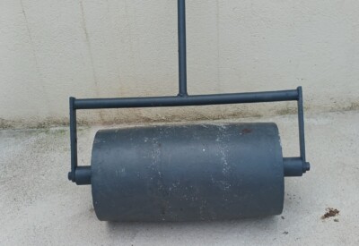 Location Rouleau à gazon Autre à Noailles