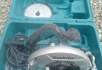 Location Scie circulaire électrique Makita à Réez-Fosse-Martin