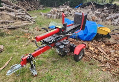 Location Fendeuse à bois Pneumatique Autre à Segre en anjou bleu