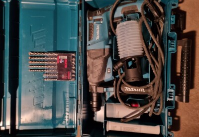Location Perforateur burineur électrique Makita à Baccarat