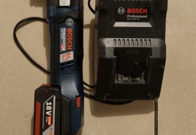 Location Bosh Meuleuse multi fonction 18v Bosch pro à Pierrefitte-sur-Seine