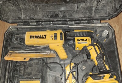 Location Visseuse à placo électrique Dewalt à Le Meux
