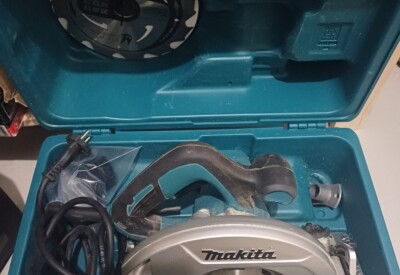 Location Scie circulaire électrique Makita à Mérignac