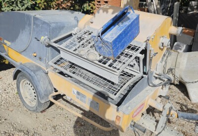 Location Machine à crépis Autre à Saint-Aunès