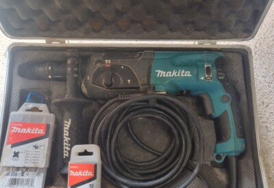 Location Perforateur burineur électrique Makita à Gourgé