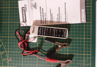 Location TESTEUR DE BATTERIE ET D’ALTERNATEUR 12 VOLTS Autre à Beynes