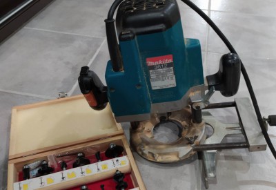 Location Defonceuse makita 3612 à Le Thuit de l'Oison