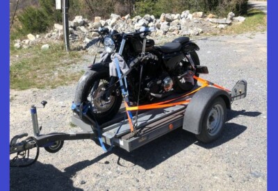Location Remorque porte moto Moins de 750kg Autre à Beauchamp