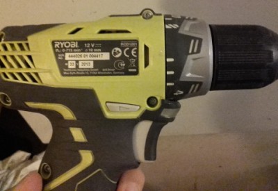 Location Visseuse dévisseuse sur accus ryobi à Méry