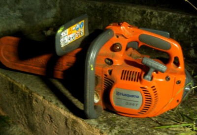 Location Tronçonneuse élagueuse husqvarna guide 30 cm à Cluny