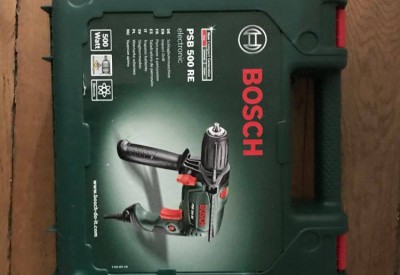 Location Perceuse bosch + 8 mèches bois de 3 à 12mm à Asnières-sur-Seine
