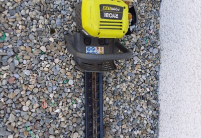 Location Taille haie Ryobi à Malvies