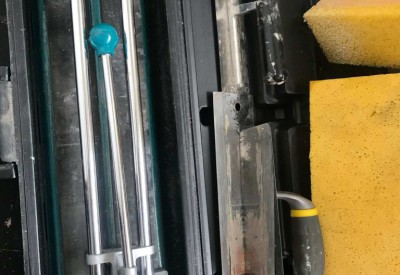Location Scie a carrelage manuelle avec accessoire si besoin à Sarcelles