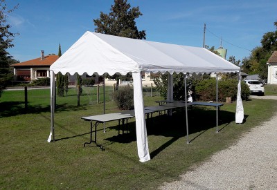 Location Tonnelle jardin à louer (et installée) à Saint-Jean-d'Illac