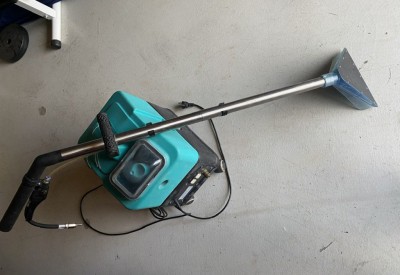 Location Shampouineuse / machine à extraction professionnel à Roussillon