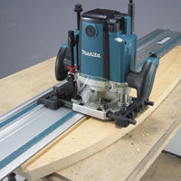 Location Défonceuse makita rp2300fcxj 2300w à Dreux