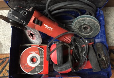 Location Meuleuse d’angle hilti dcg 125-s à Malaunay