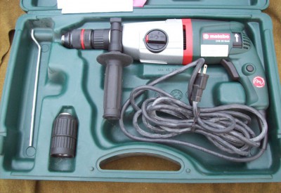 Location Marteau multifonctions perforateur burineur perceuse uhe 28 multi metabo à Rueil-Malmaison