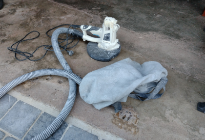 Location Ponceuse avec sac d’aspiration à Marcq-en-Barœul