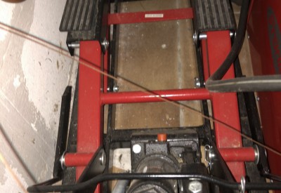 Location élévateur cric hydraulique lève-moto plateforme élévatrice à Sérignan