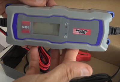 Location Chargeur de batterie électrique Autre à Servian