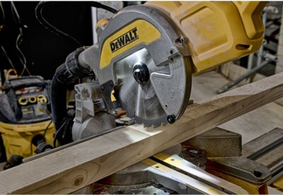 Location Scie à onglet radiale électrique Dewalt à Bonlieu