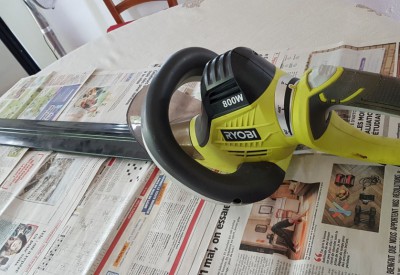 Location Taille haie ryobi électrique à Carvin
