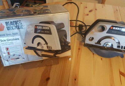 Location Scie circulaire black et decker à Toulouse