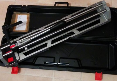 Location Carrelette coupe carrelage pour carreau jusqu’à 63 cm – 630 mm à Dreux
