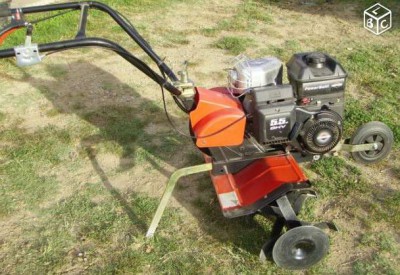 Location Motobineuse moteur b&s série 700 163cc, 5,5c à Dreux