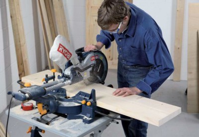 Location Scie à coupe d’onglet radial ryobi ø254mm à Villiers-sur-Marne