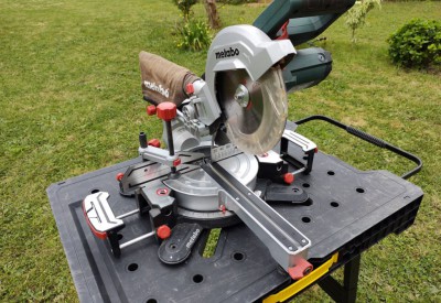 Location Scie à onglet radiale metabo, 216 mm, 1500 w à Romagné