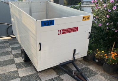 Location Remorque benne Moins de 750kg Autre à Genas