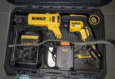 Location Visseuse à plaque de plâtre dewalt dcf620 à Les Arcs