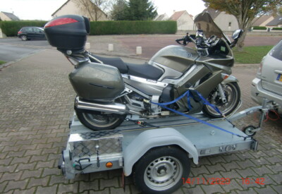Location Remorque moto Moins de 750kg Autre à Sainte-Bazeille
