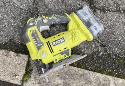 Location Scie sauteuse Sans-fil Ryobi à Quincy-Voisins