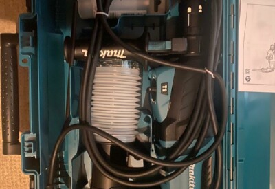 Location Perforateur électrique Makita à Saint-Priest-en-Jarez