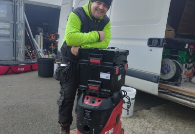 Location Aspirateur eau poussière électrique à Lanester
