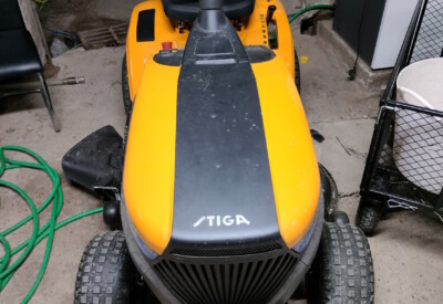 Location Tracteur tondeuse électrique Autre à Roisey