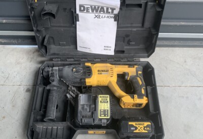 Location Perforateur électrique Dewalt à Saubion
